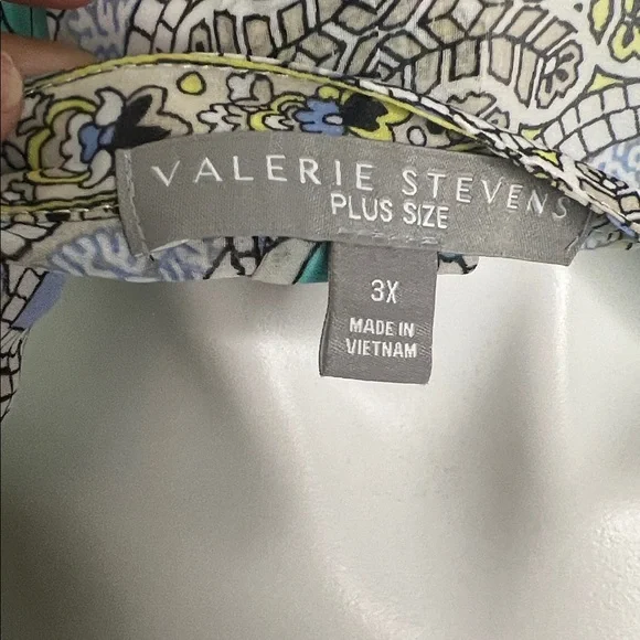 Valerie Stevens Aqua and Blue Paisley Blouse - Picture 2 of 8